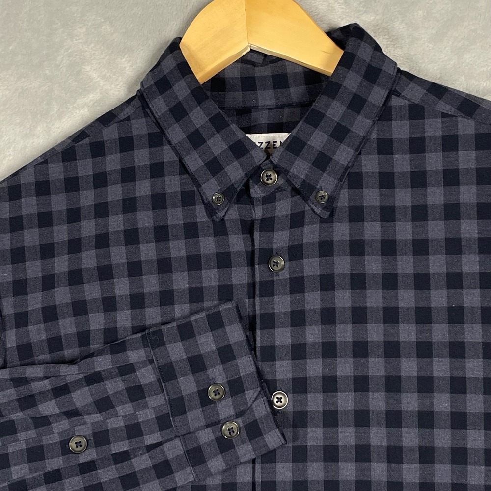 Mizzen+Main Mens Medium Trim Fit Gingham Performance Button Down Shirt Navy Grey